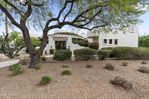 Exterior - 4702 E Sanna St, Phoenix, AZ 85028 photo 15 of 17