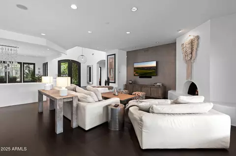 Living - 4702 E Sanna St, Phoenix, AZ 85028 photo 8 of 10