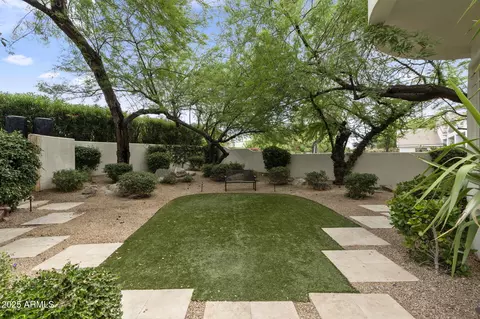 Exterior - 4702 E Sanna St, Phoenix, AZ 85028 photo 8 of 17