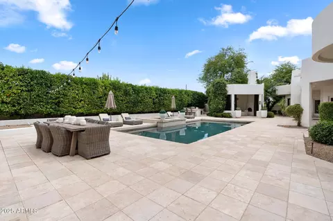 Exterior - 4702 E Sanna St, Phoenix, AZ 85028 photo 6 of 17