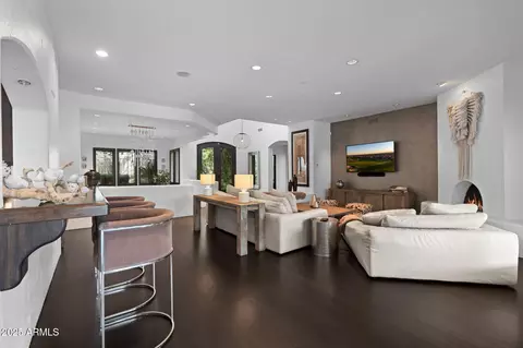 Living - 4702 E Sanna St, Phoenix, AZ 85028 photo 9 of 10
