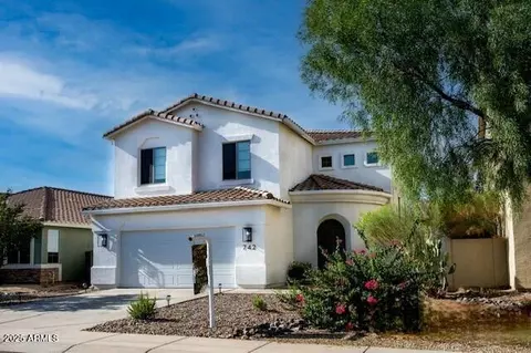 742 W Vineyard Plains Dr, San Tan Valley, AZ 85143