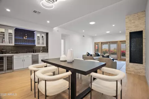 3800 E Lincoln Dr #31, Phoenix, AZ 85018