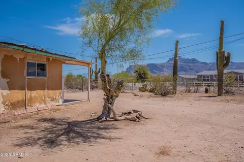 2306 S Cortez Rd, Apache Junction, AZ 85119