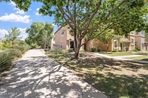4212 E Jasper Dr, Gilbert, AZ 85296 photo 3