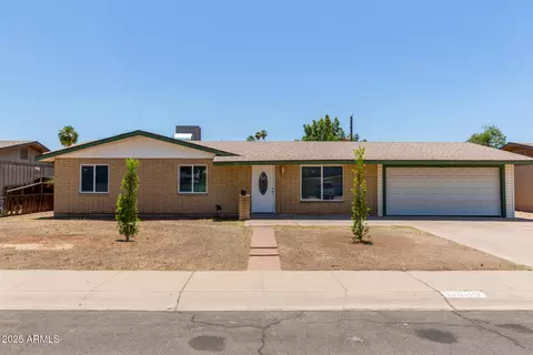 3539 W Davidson Ln, Phoenix, AZ 85051