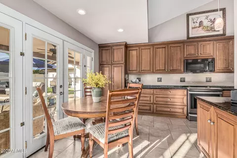 Kitchen - 3054 E Norwood St, Mesa, AZ 85213 photo 2 of 6