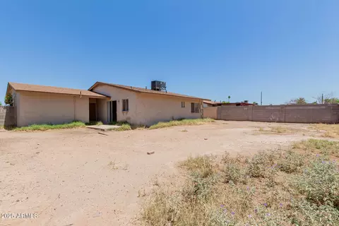 Exterior - 5933 W Mitchell Dr, Phoenix, AZ 85033 photo 5 of 5
