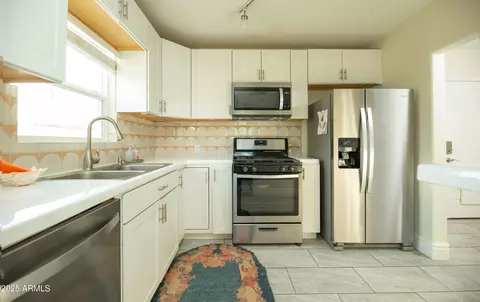 Kitchen - 1512 E Cypress St, Phoenix, AZ 85006 photo 1 of 2