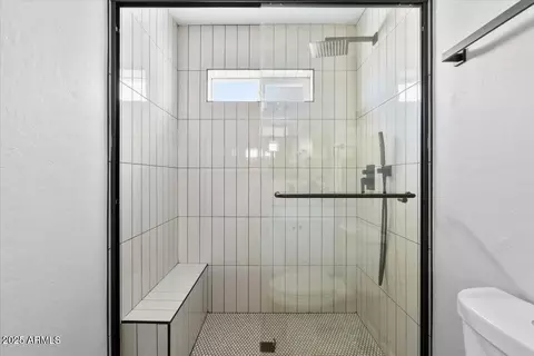 Bath - 2559 E Broadway Rd, Phoenix, AZ 85040 photo 4 of 6