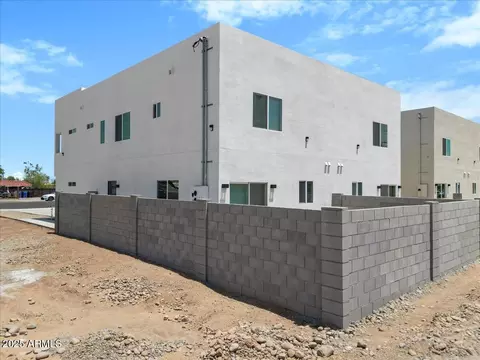Exterior - 2559 E Broadway Rd, Phoenix, AZ 85040 photo 3 of 4