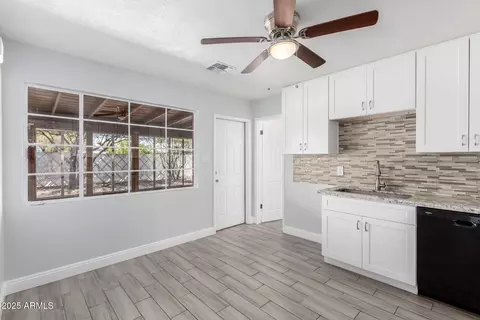 3126 W Stella Ln, Phoenix, AZ 85017 photo 12