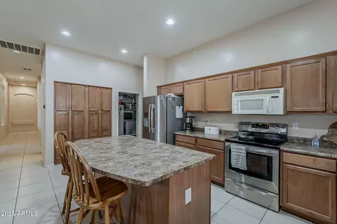 2976 E Clifton Ave, Gilbert, AZ 85295 photo 5
