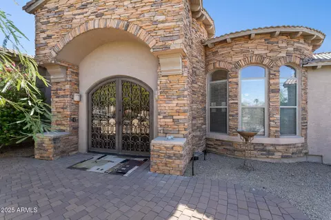 35401 N Via Tramonto St, Phoenix, AZ 85086