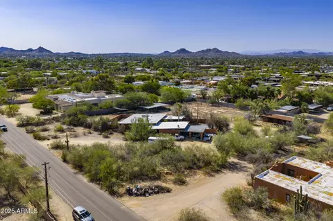 4040 E Via Estrella -- #-, Phoenix, AZ 85028 photo 3