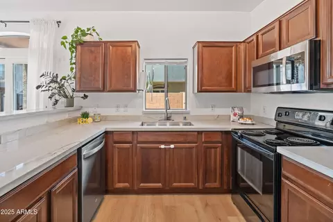 Kitchen - 2150 E Bell Rd #1088, Phoenix, AZ 85022 photo 3 of 4