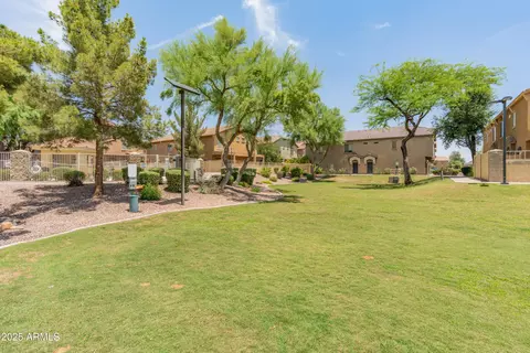 Exterior - 2150 E Bell Rd #1088, Phoenix, AZ 85022 photo 5 of 6