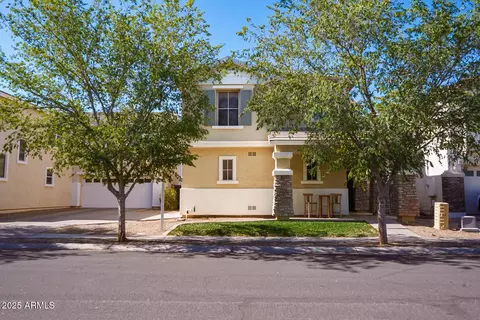 Exterior - 4250 E Gail Dr, Gilbert, AZ 85296 photo 5 of 7