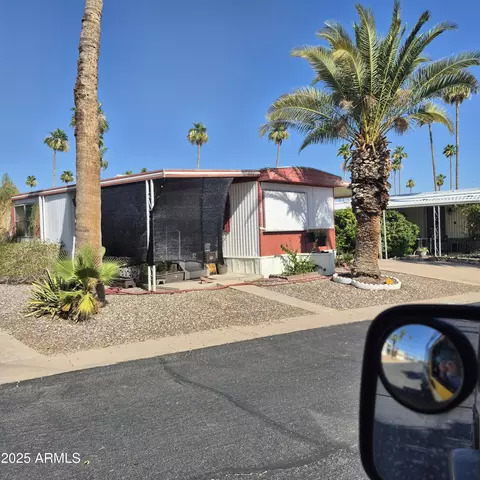 303 S Recker Rd #98, Mesa, AZ 85206