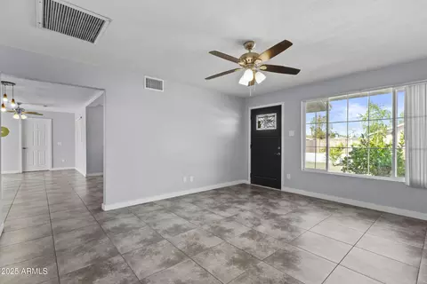 6807 N 37th Dr, Phoenix, AZ 85019 photo 11