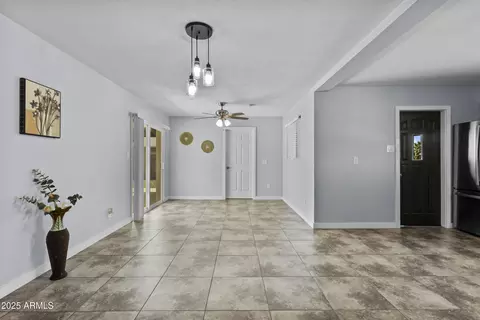 6807 N 37th Dr, Phoenix, AZ 85019 photo 17