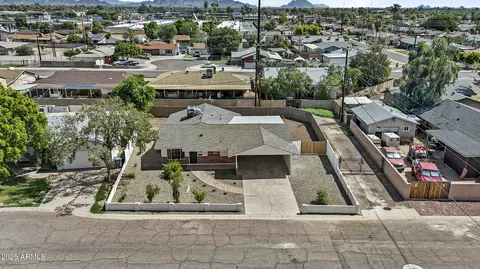 6807 N 37th Dr, Phoenix, AZ 85019 photo 3