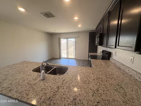 13142 E Aster Ln, Florence, AZ 85132 photo 5