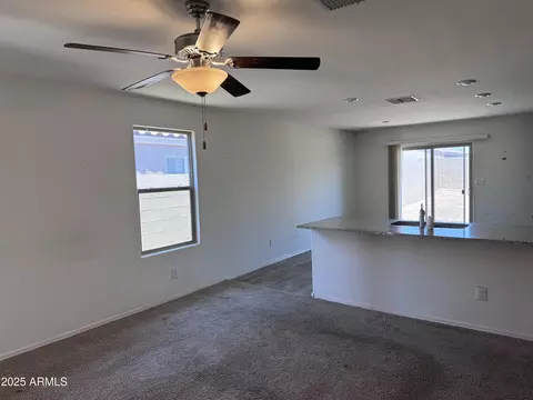 13142 E Aster Ln, Florence, AZ 85132 photo 2