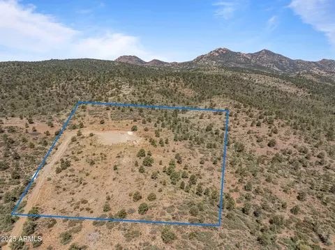 001 Blue Sky Dr #0, Peeples Valley, AZ 86332