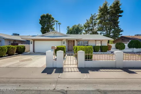 15608 N 57th Dr, Glendale, AZ 85306