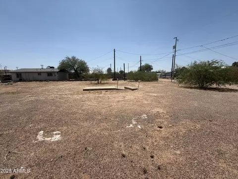 140 N Washington St #32, Coolidge, AZ 85128