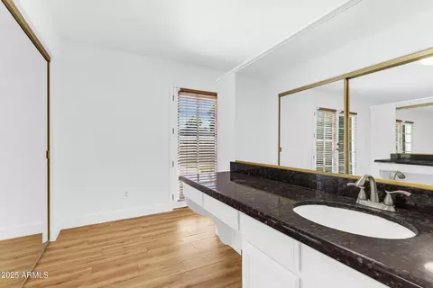 Bath - 5015 E Shomi St, Phoenix, AZ 85044 photo 3 of 4