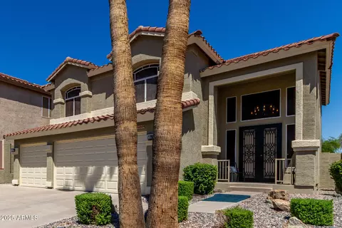 Exterior - 16049 S 10th Pl, Phoenix, AZ 85048 photo 6 of 17