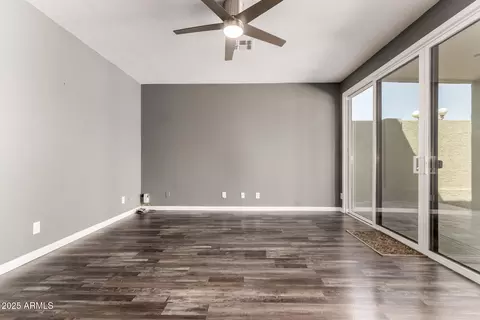 Living - 16049 S 10th Pl, Phoenix, AZ 85048 photo 8 of 14