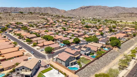 View/Area - 16049 S 10th Pl, Phoenix, AZ 85048 photo 5 of 10