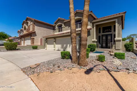 Exterior - 16049 S 10th Pl, Phoenix, AZ 85048 photo 5 of 17