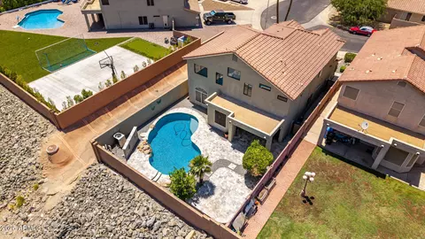 View/Area - 16049 S 10th Pl, Phoenix, AZ 85048 photo 3 of 10