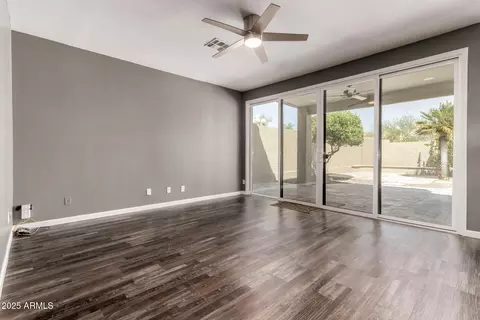 Living - 16049 S 10th Pl, Phoenix, AZ 85048 photo 7 of 14