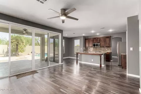 Living - 16049 S 10th Pl, Phoenix, AZ 85048 photo 5 of 14