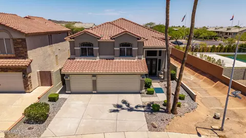 Exterior - 16049 S 10th Pl, Phoenix, AZ 85048 photo 16 of 17