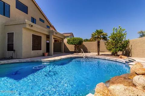 Exterior - 16049 S 10th Pl, Phoenix, AZ 85048 photo 12 of 17