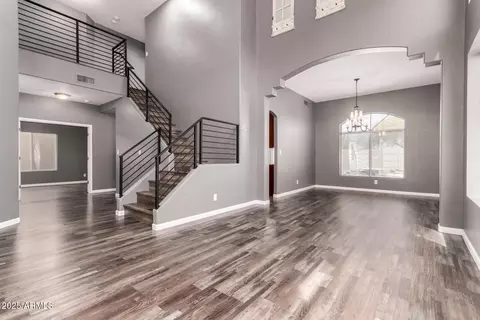 Living - 16049 S 10th Pl, Phoenix, AZ 85048 photo 4 of 14