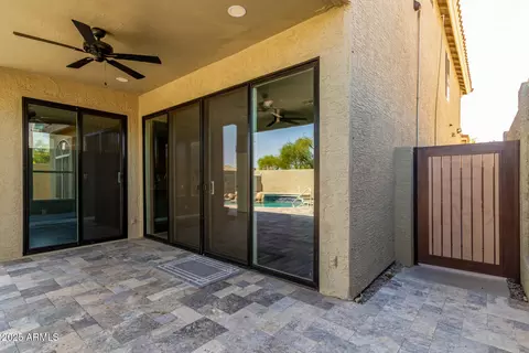 Exterior - 16049 S 10th Pl, Phoenix, AZ 85048 photo 8 of 17