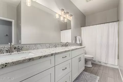 Bath - 3006 E Lexington Ave, Gilbert, AZ 85234 photo 3 of 3