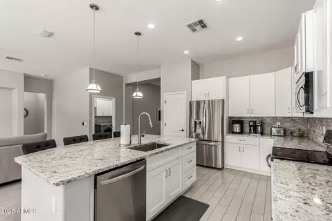Kitchen - 3006 E Lexington Ave, Gilbert, AZ 85234 photo 2 of 3