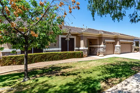 Exterior - 3006 E Lexington Ave, Gilbert, AZ 85234 photo 2 of 11