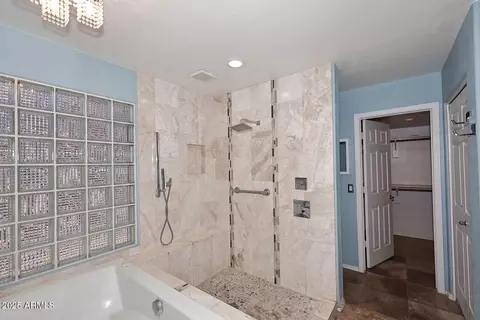 Bath - 6023 E Scafell Cir, Mesa, AZ 85215 photo 5 of 6