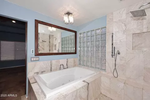 Bath - 6023 E Scafell Cir, Mesa, AZ 85215 photo 4 of 6
