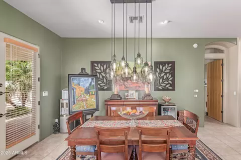 2129 E Beautiful Ln, Phoenix, AZ 85042 photo 8