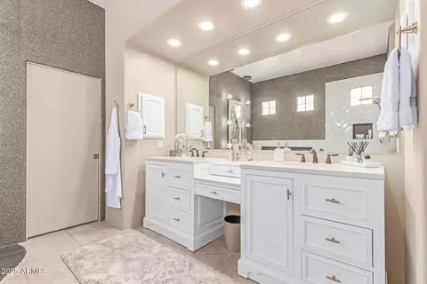 2129 E Beautiful Ln, Phoenix, AZ 85042 photo 22